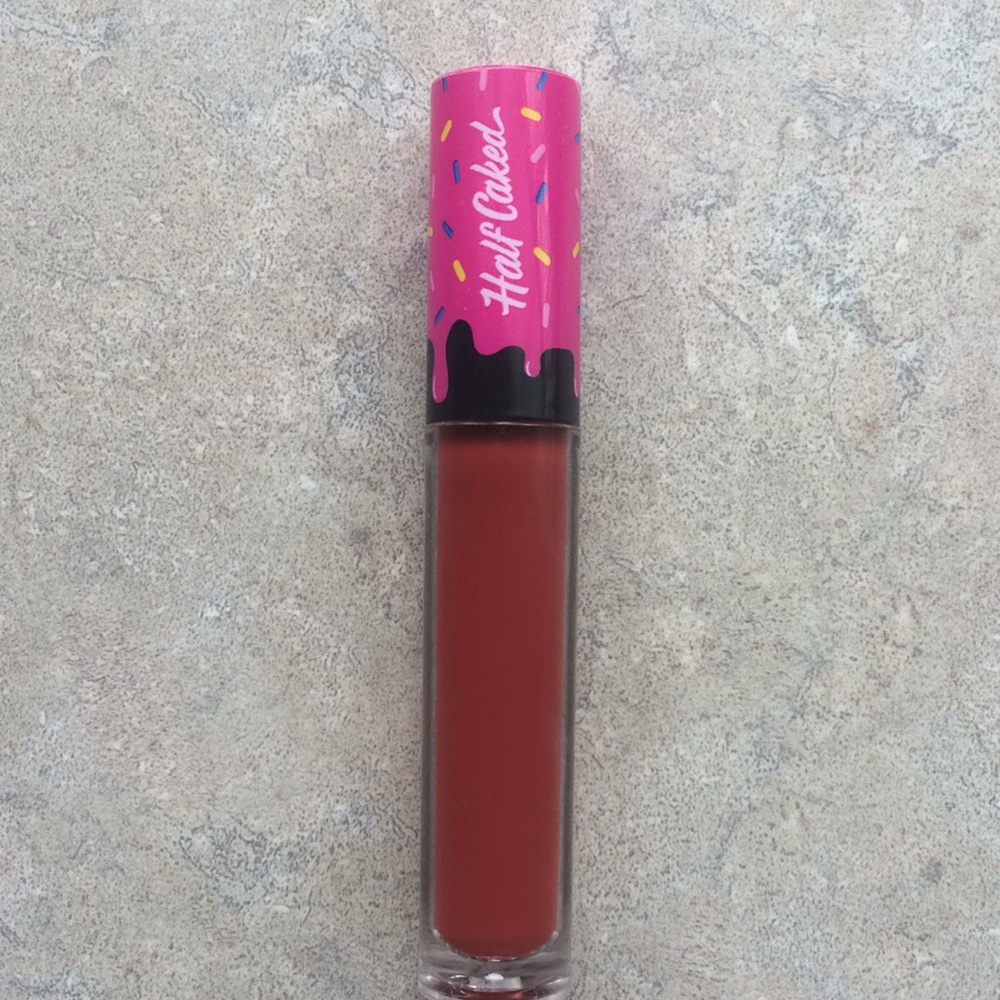 Half Caked Lip Fondant